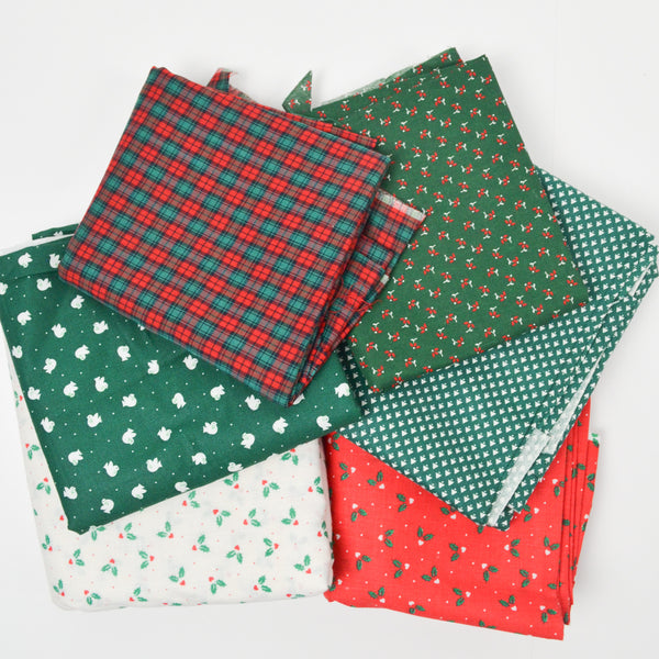 Christmas Print Quilting Weight Woven Fabric Bundle