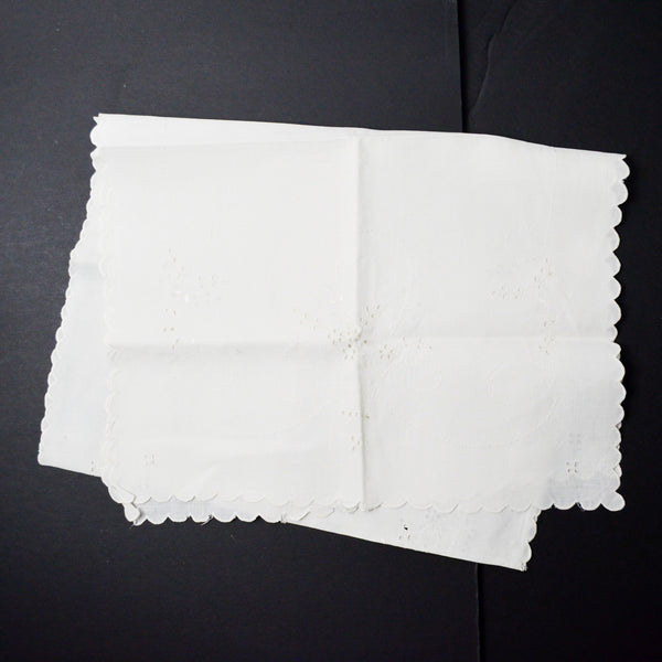White Scalloped Edge Eyelet Lace Runner - 18.5" x 54"