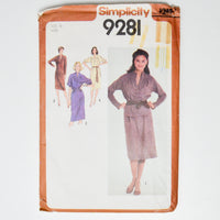 Simplicity 9281 Pullover Dress Sewing Pattern - Size 16