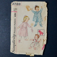 Simplicity 3723 Toddler's Robe and Bootees Sewing Pattern - Size 1