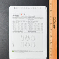 Very Easy Vogue V9225 Misses Tunics Sewing Pattern - Size E5 (14-22)