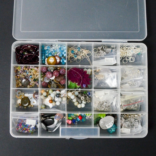 Beads + Findings in Clear Compartment Case