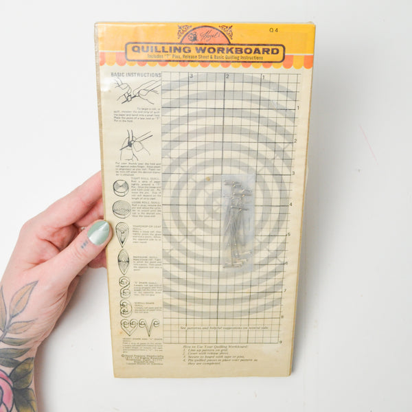 Vintage Hazel's Quilling Workboard